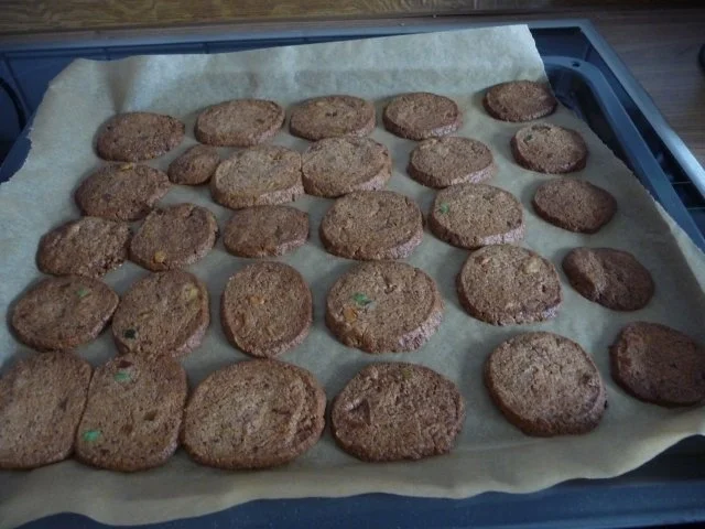 Plätzchen 2012 : Gutzle mit Aperol ( frei nach Schnautze) - Rezept - Bild Nr. 11