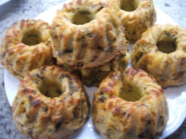 Rezept: Kartoffeln: Lauchtörtchen aus Kartoffelbrei Kartoffeln: Lauchtörtchen aus Kartoffelbrei - Rezept