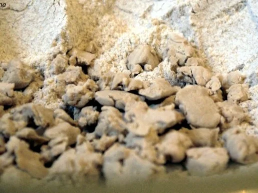 Joghurt-Vollkornbrot mit Sesam und Sonnenblumenkernen - Rezept - Bild Nr. 2