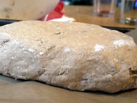 Joghurt-Vollkornbrot mit Sesam und Sonnenblumenkernen - Rezept - Bild Nr. 7