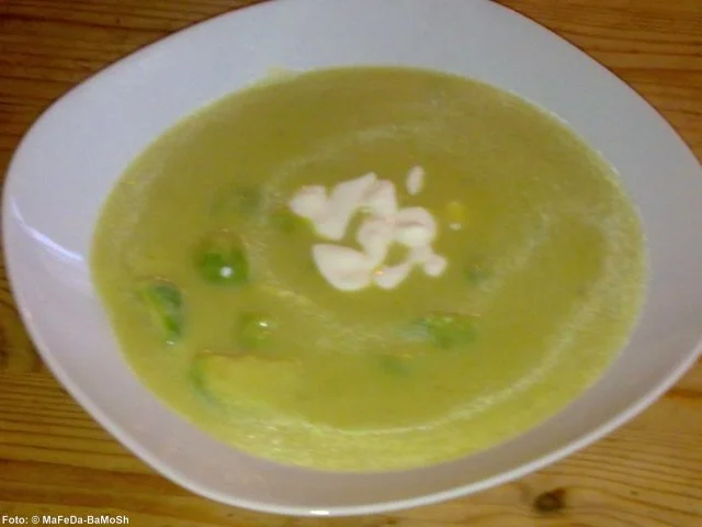 Rezept: Rosenkohlsuppe Rosenkohlsuppe - Rezept