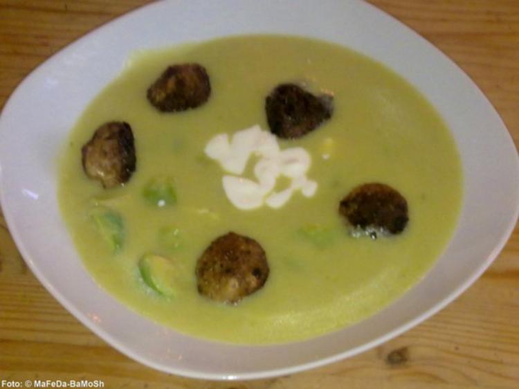 Rosenkohlsuppe ... und mit Hackklösschen wirds zum Eintopf: - Rezept ...