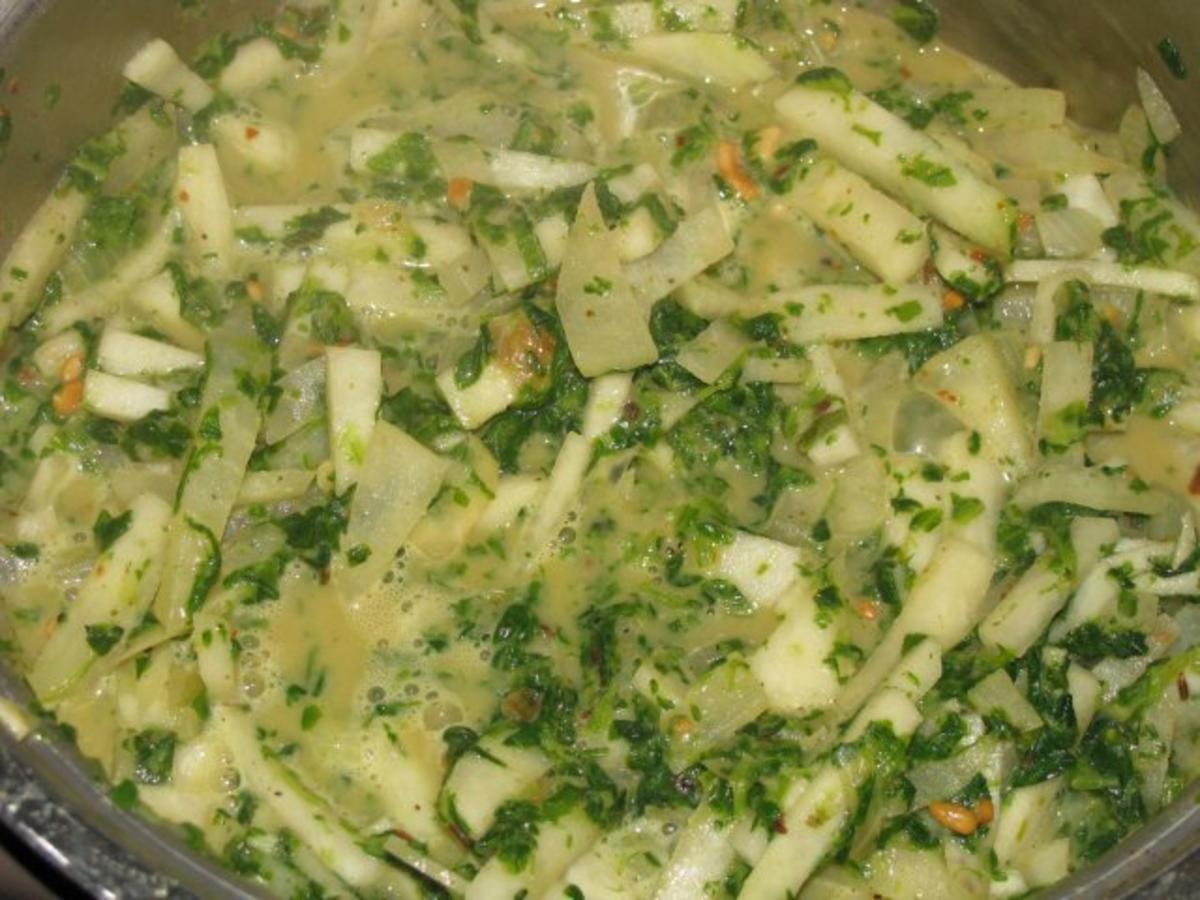Gemüse: Spinat-Kohlrabi-Curry mit Erdnußcreme - Rezept - Bild Nr. 2