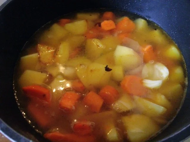 Rezept: Fischtopf mit 3erlei Fisch in einer Dillsauce Bild Nr. 9 Fischtopf mit 3erlei Fisch in einer Dillsauce - Rezept - Bild Nr. 9