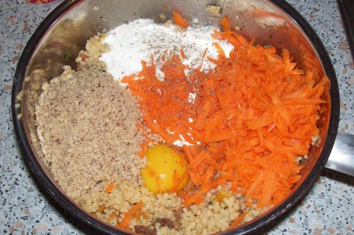 Beilagen: Couscousplätzchen mit Aprikosen und Sultaninen - Rezept - Bild Nr. 5