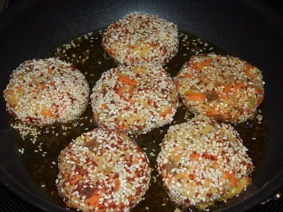 Beilagen: Couscousplätzchen mit Aprikosen und Sultaninen - Rezept - Bild Nr. 8