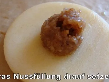 Rezept: Berner Nusstäschchen Bild Nr. 9 Berner Nusstäschchen - Rezept - Bild Nr. 9