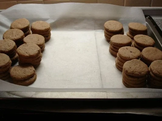 Rezept: Kaffeekekse gefüllt mit Marzipanbuttercreme Bild Nr. 5 Kaffeekekse gefüllt mit Marzipanbuttercreme - Rezept - Bild Nr. 5