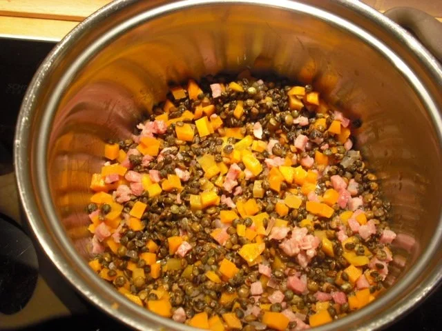 Rezept: Feines Linsensüppchen Bild Nr. 3 Feines Linsensüppchen - Rezept - Bild Nr. 3