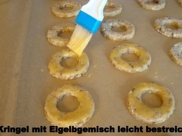 Rezept: Neapolitanische Weihnachtskringel Bild Nr. 9 Neapolitanische Weihnachtskringel - Rezept - Bild Nr. 9