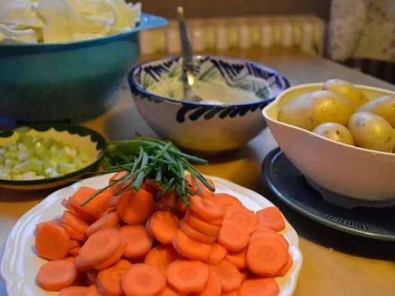 Rezept: HAUPTGERICHT : SPITZKOHLPFANNE Bild Nr. 6 HAUPTGERICHT : SPITZKOHLPFANNE - Rezept - Bild Nr. 6