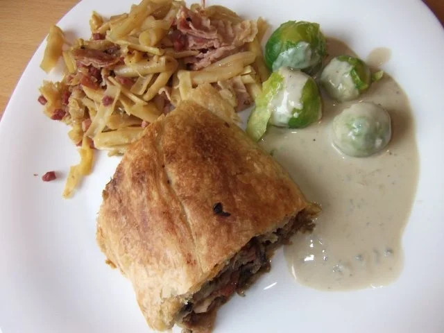 Gefüllte Blätterteigrolle Dieter´s Art - Rezept - Bild Nr. 2