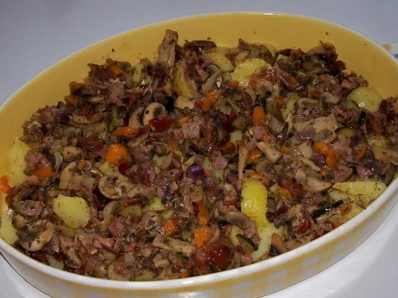 Würziger Kartoffel-Champignon-Auflauf mit Gorgonzola und Pesto-Guss - Rezept - Bild Nr. 10