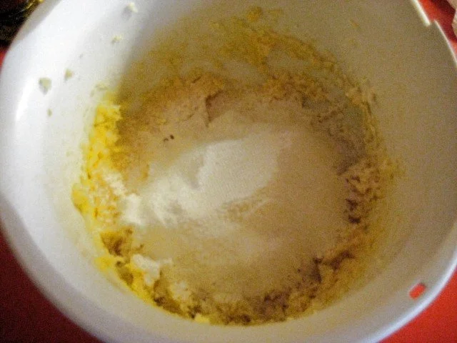 Gugelhupf mit Mandeln und Quark - Rezept - Bild Nr. 5