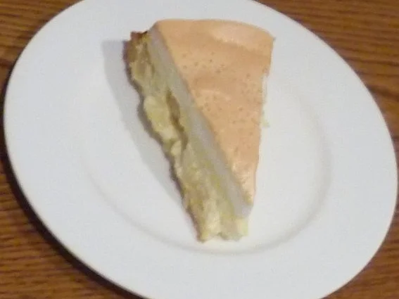 Kuchen - Ananas-Kokos-Kuchen mit Baiserhaube - Rezept - Bild Nr. 2