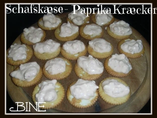 BiNe` S SCHAFSKÆSE - PAPRIKA - KRÆCKER - Rezept