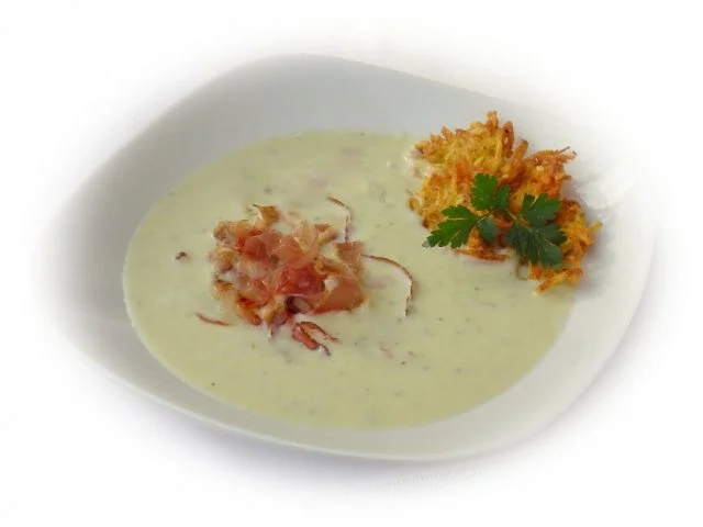Rosenkohlsuppe mit Speck und Kartoffelrösti - Rezept - Bild Nr. 2