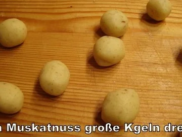 Vanillekipferln - Rezept - Bild Nr. 6