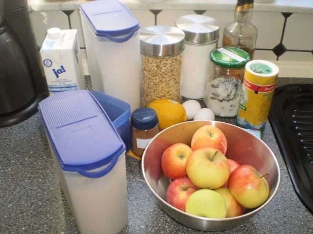 Rezept: Südtiroler Apfelstrudel Bild Nr. 2 Südtiroler Apfelstrudel - Rezept - Bild Nr. 2