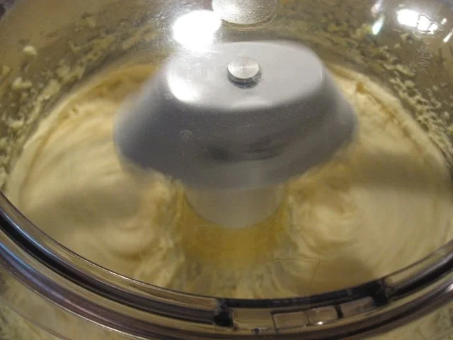 MARILLENKUCHEN (hatte noch tiefgefrorene Marillen, die mussten aus dem TK-Schrank) :)) - Rezept - Bild Nr. 5