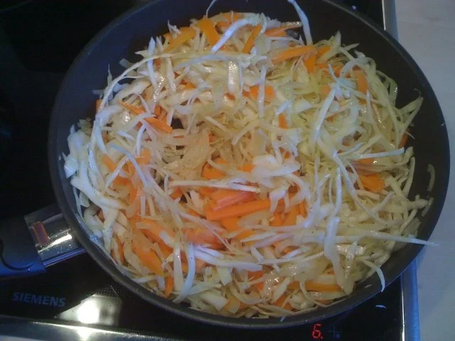 Rezept: Leo´s Kraut - Wurst - Pfanne Bild Nr. 3 Leo´s Kraut - Wurst - Pfanne - Rezept - Bild Nr. 3