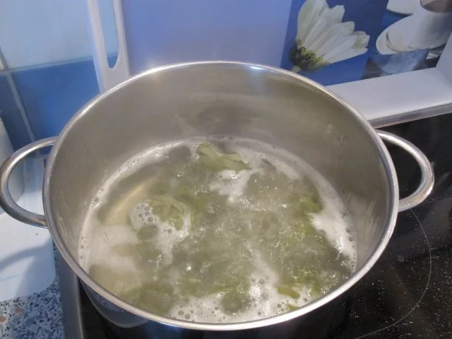 Rezept: Schweinefilet in Meerrettichsauce, weißem Spargel und Pinienkernen Bild Nr. 7 Schweinefilet in Meerrettichsauce, weißem Spargel und Pinienkernen - Rezept - Bild Nr. 7