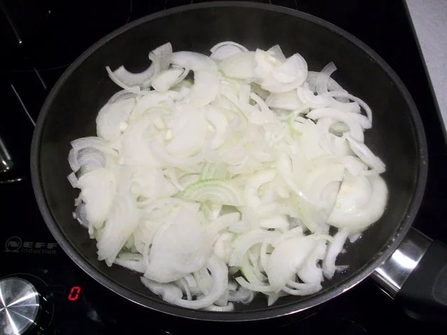 Rezept: Zwiebelkuchen Bild Nr. 5 Zwiebelkuchen - Rezept - Bild Nr. 5