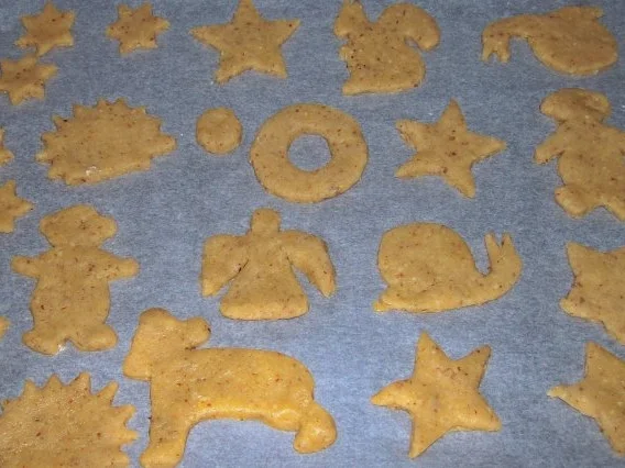 Bunte Haselnuss-Gewürz-Plätzchen - Rezept - Bild Nr. 6