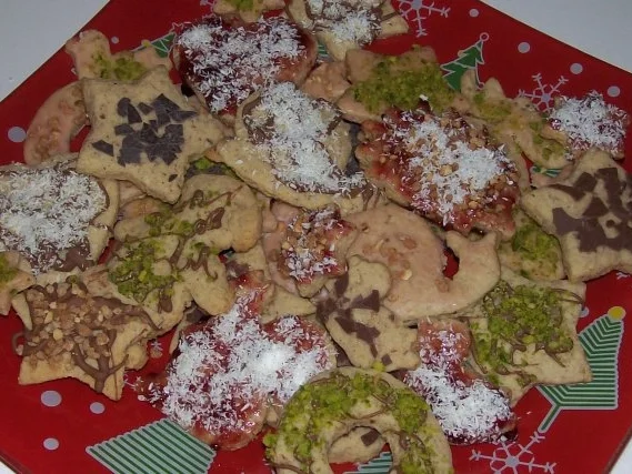 Bunte Haselnuss-Gewürz-Plätzchen - Rezept - Bild Nr. 13