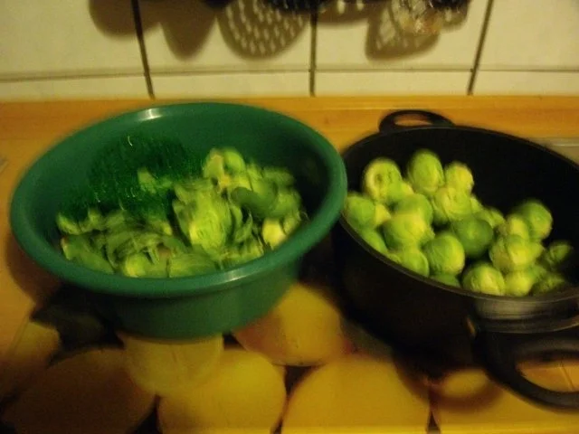 knusprige fleischige Rippchen  mit Rosenkohl in Semmelbrösel - Rezept - Bild Nr. 10