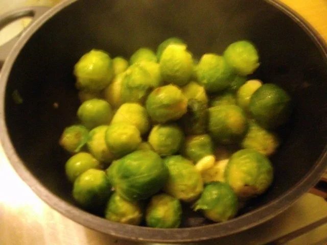 knusprige fleischige Rippchen  mit Rosenkohl in Semmelbrösel - Rezept - Bild Nr. 11