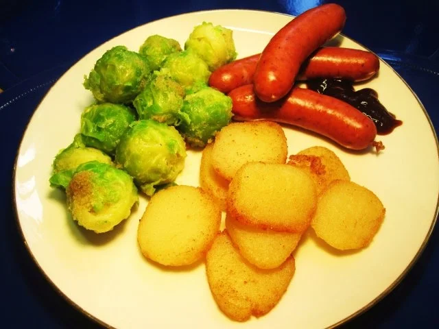 Rezept: Bratklößel, Rosenkohl und kleine Würstchen ... Bild Nr. 7 Bratklößel, Rosenkohl und kleine Würstchen ... - Rezept - Bild Nr. 7