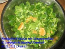 Salat – Herzhafter Feldsalat mit Clementinenfilets und Gänsefettcroutons - Rezept