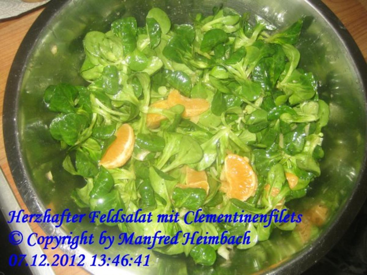 Bilder für Salat – Herzhafter Feldsalat mit Clementinenfilets und Gänsefettcroutons - Rezept