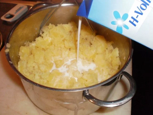 Rezept: Victoriabarsch mit Kartoffelbrei und Gemüse Bild Nr. 5 Victoriabarsch mit Kartoffelbrei und Gemüse - Rezept - Bild Nr. 5