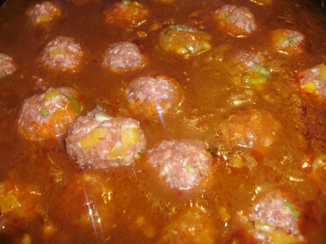 Rezept: Hackklößchen in Schaschliksoße Bild Nr. 2 Hackklößchen in Schaschliksoße - Rezept - Bild Nr. 2