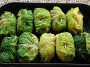 Rezept: Wirsing-Kohlrouladen pikant Wirsing-Kohlrouladen pikant - Rezept