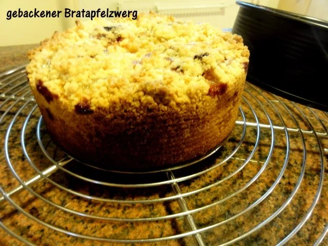KuchenZwerg:   BRATAPFELTORTE mit Knusperstreusel - Rezept - Bild Nr. 9