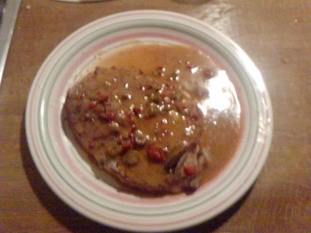 Rezept: 2-FACH HEREINGELEGTES MANCHE MÖGENS SCHARF-LAMMSTEAK BADET IM VINO ROSSO Bild Nr. 9 2-FACH HEREINGELEGTES MANCHE MÖGENS SCHARF-LAMMSTEAK BADET IM VINO ROSSO - Rezept - Bild Nr. 9