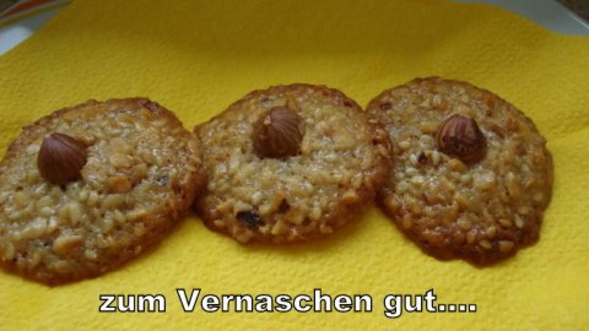 Bilder für Haselnuss Plätzchen - Rezept