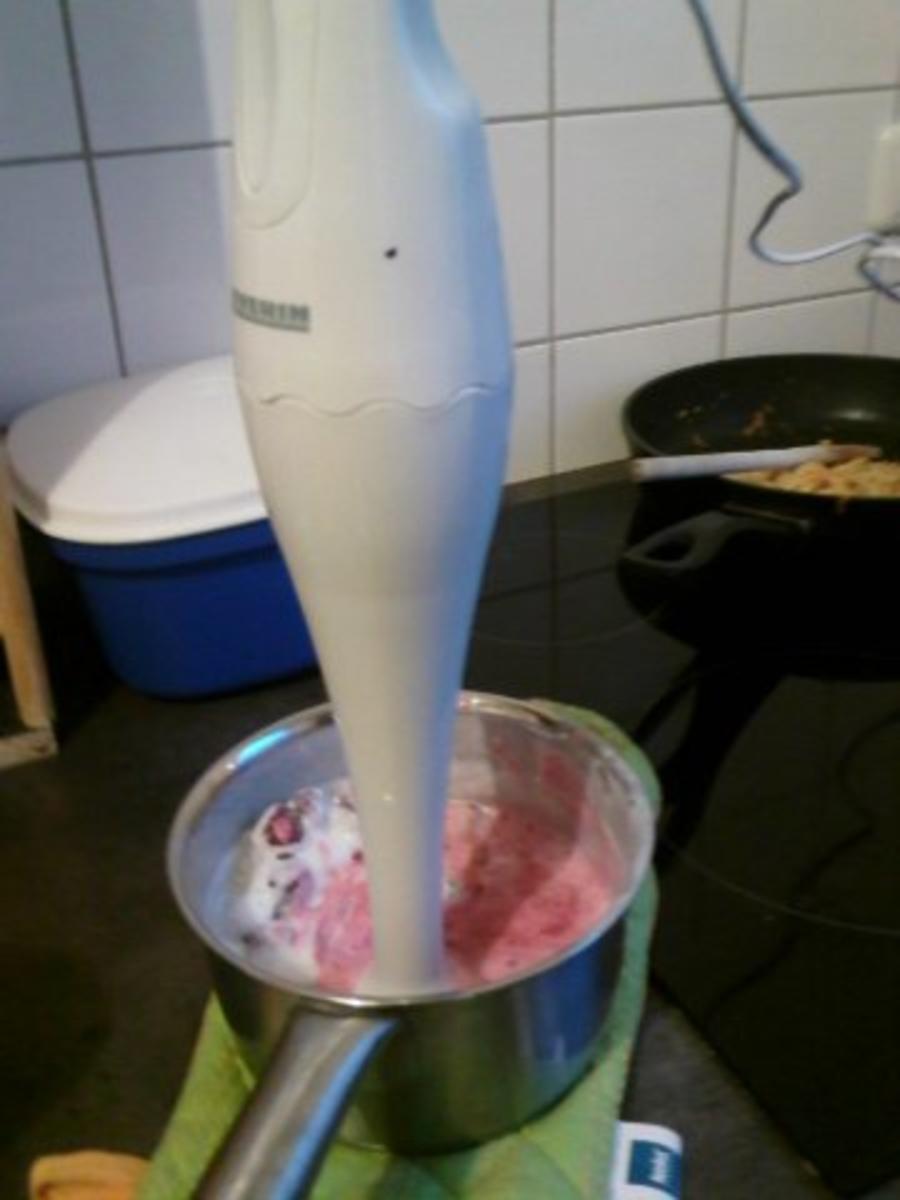 Himbeer-Jogurt-Creme mit Fruchtspiegel - Rezept - Bild Nr. 2
