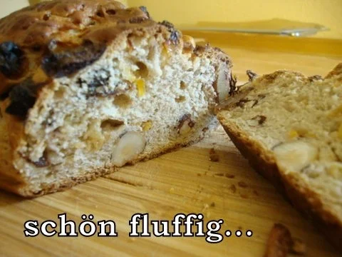 Rezept: Südtiroler Früchte-Nuss Stollen Bild Nr. 15 Südtiroler Früchte-Nuss Stollen - Rezept - Bild Nr. 15