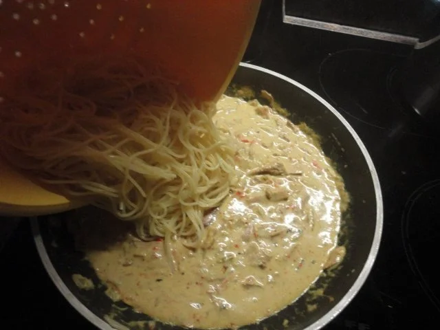 Rezept: indische Thunfisch Nudel Pfanne Bild Nr. 8 indische Thunfisch Nudel Pfanne - Rezept - Bild Nr. 8