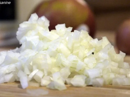 Rezept: Pikanter Apfel-Zwiebel-Brotaufstrich Bild Nr. 2 Pikanter Apfel-Zwiebel-Brotaufstrich - Rezept - Bild Nr. 2