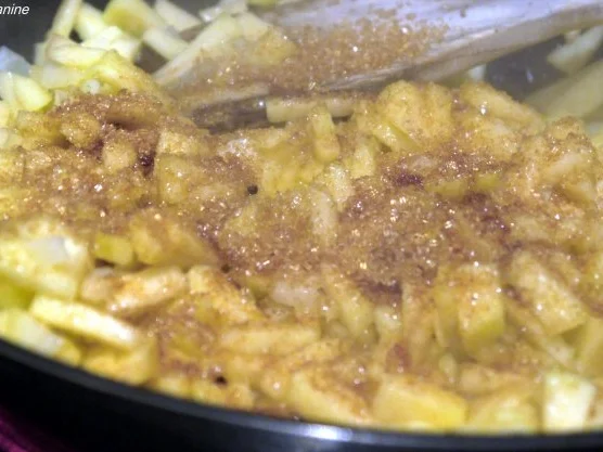 Rezept: Pikanter Apfel-Zwiebel-Brotaufstrich Bild Nr. 6 Pikanter Apfel-Zwiebel-Brotaufstrich - Rezept - Bild Nr. 6