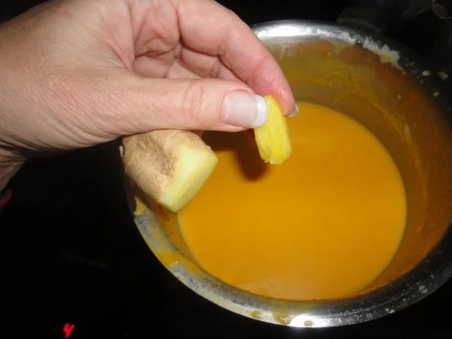 Hokkaido Süppchen mit Zitronengras & Kokosmilch - Rezept - Bild Nr. 9