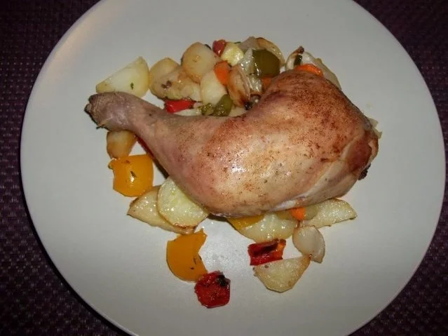 HähnchenSchenkel im Gemüsebett.. - Rezept - Bild Nr. 2