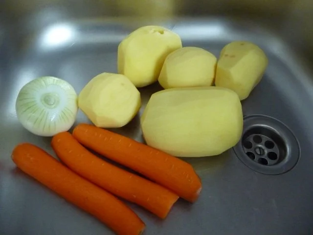 Suppen & Eintöpfe :  Linseneintopf mit Schälrippchen - Rezept - Bild Nr. 4