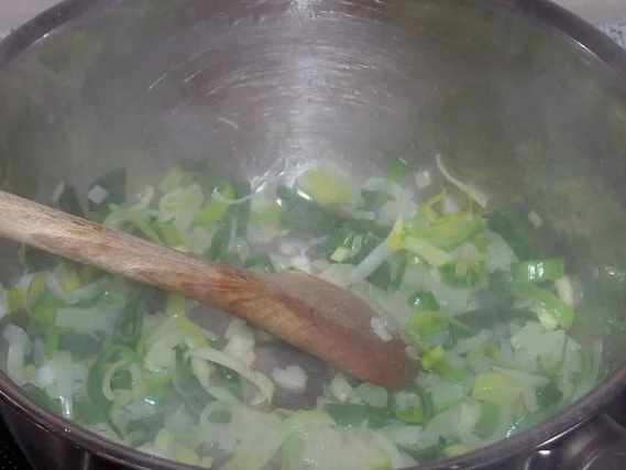 Rezept: Exotische Curry-Erdnuss-Soße Bild Nr. 2 Exotische Curry-Erdnuss-Soße - Rezept - Bild Nr. 2