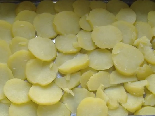 Auflauf von Wirsing,Kartoffeln und Walnüssen - Rezept - Bild Nr. 2